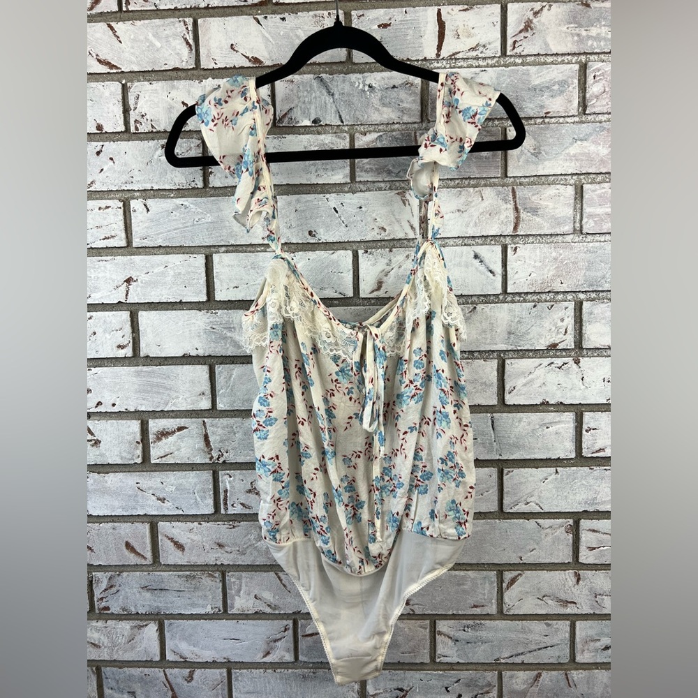 Free People | Boho Coquette Take It Away Lace Floral Bodysuit Top - Picture 2 of 7